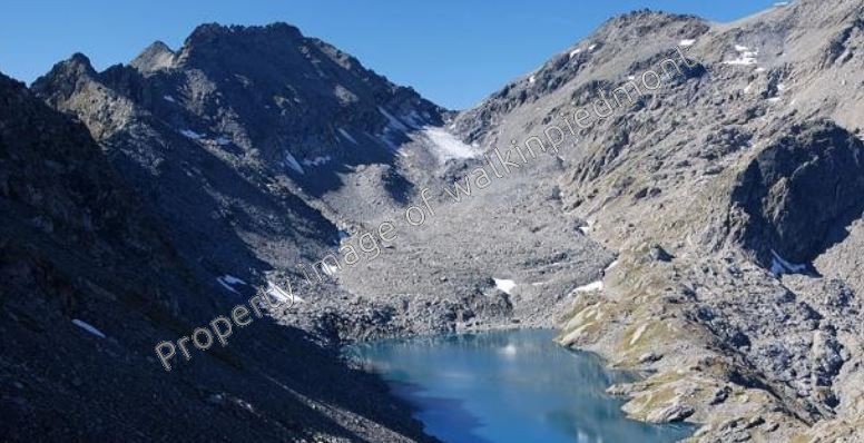 walkinpiedmont-escursioni-trekking-ciaspole-mtb-lago-Pietra-rossa
